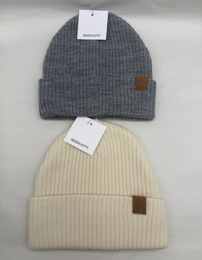 Moon Kitty Beanie Beige and Gray Size M 100% Acrylic NWT 2-pieces